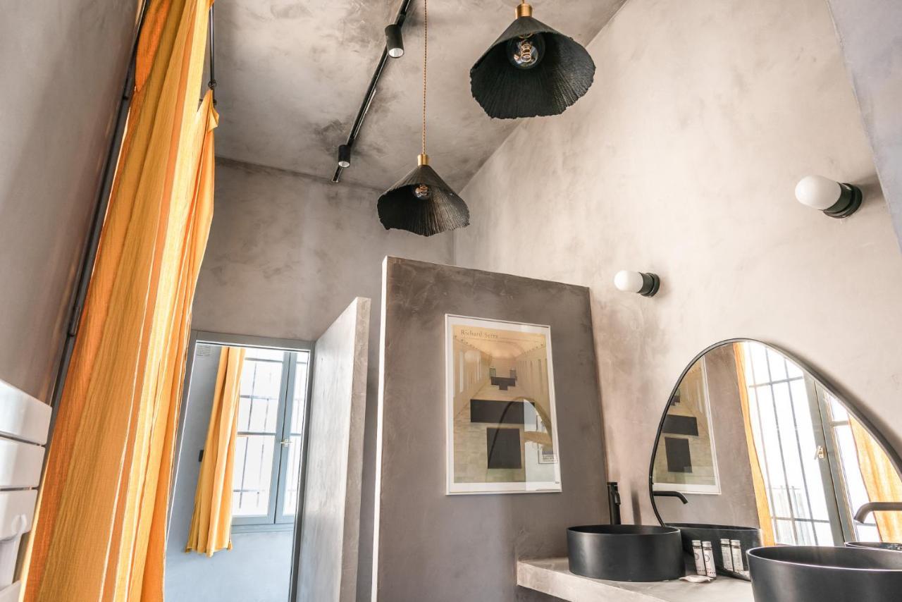 Outstanding Parisian Flat In Heart Of Paris Center Apartment Luaran gambar