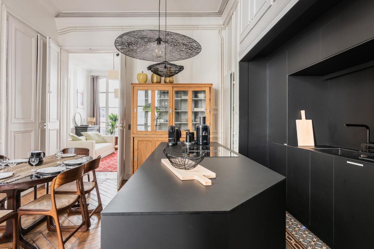 Outstanding Parisian Flat In Heart Of Paris Center Apartment Luaran gambar