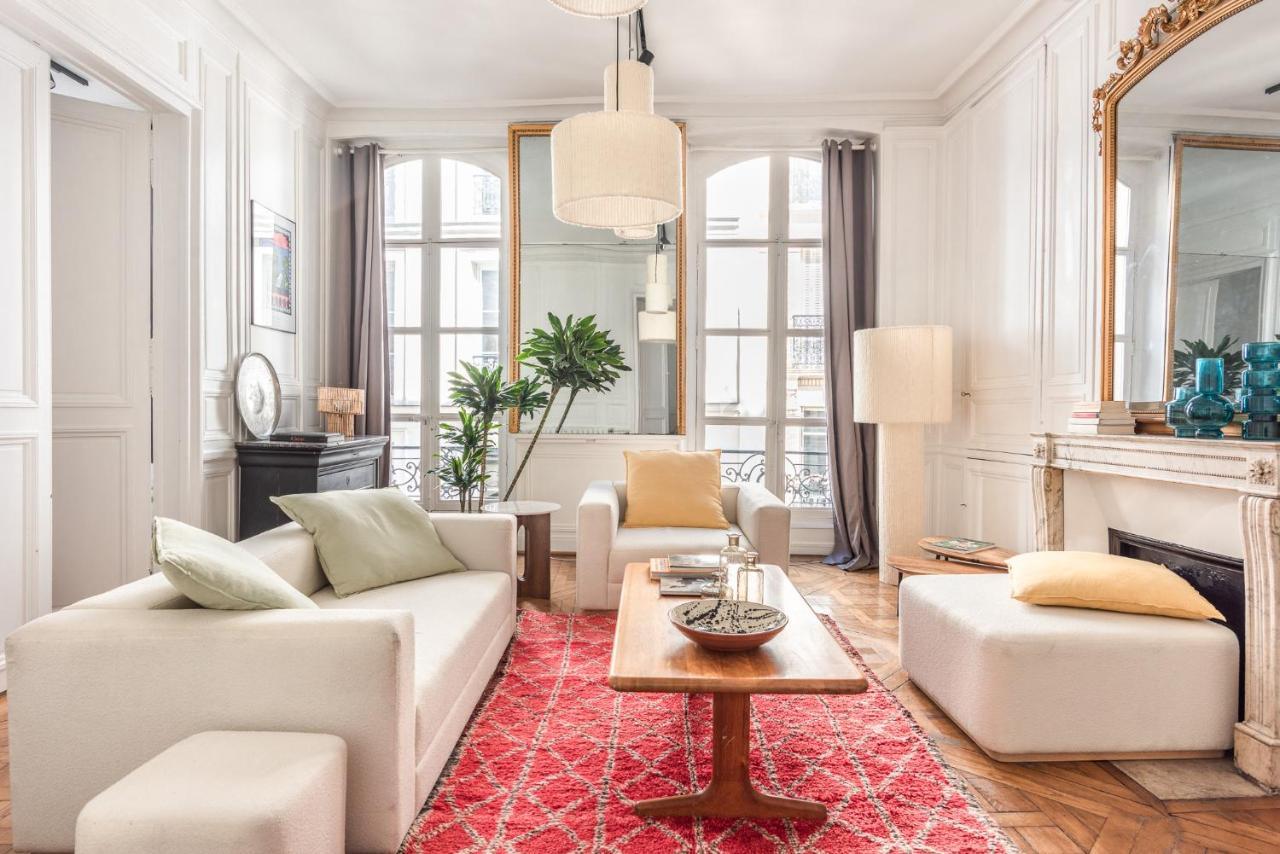 Outstanding Parisian Flat In Heart Of Paris Center Apartment Luaran gambar